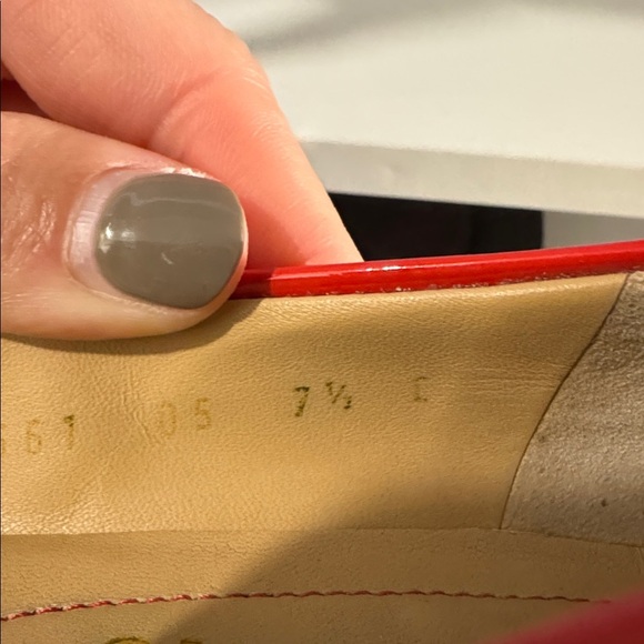 Salvatore Ferragamo Varina Ballet Flat - Picture 14 of 14